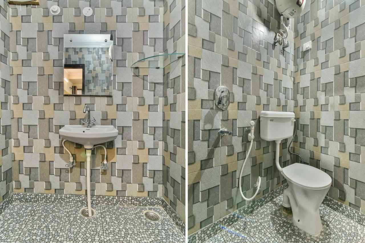 Oyo Hotel Clink Нью-Дели Экстерьер фото